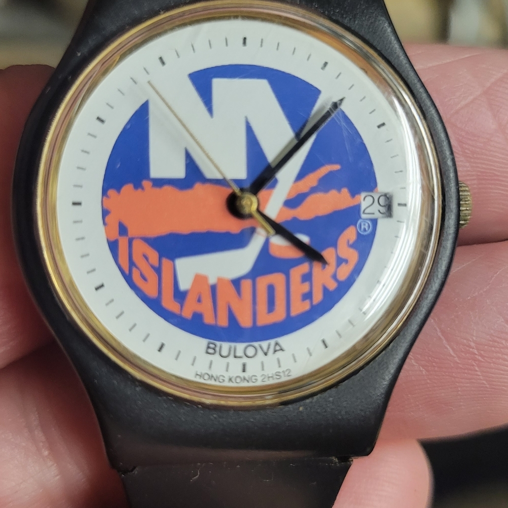 Vintage Bulova NHL New York Islandsers hockey team watch